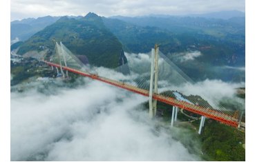 Самый высокий в мире навесной мост