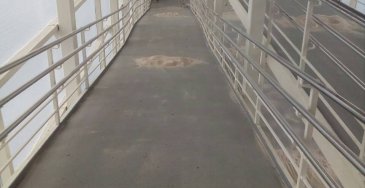 Надземный пешеходный переход на пересечении а/д 